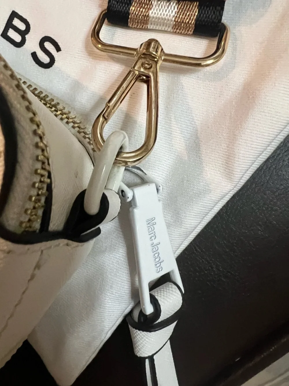 Marc Jacobs The Snapshot White Crossbody‎ Bag Wide Strap